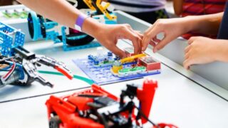 O-ensino-da-robotica-ganha-muita-forca-nas-escolas-atualmente-800×500